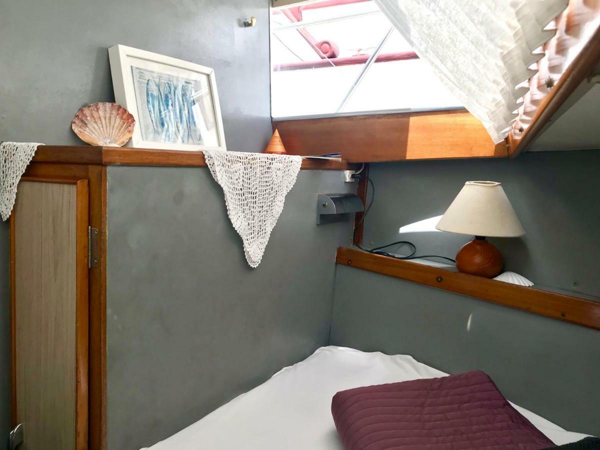 Boat Yacht Barcelona Hotel Sant Adria de Besos Luaran gambar