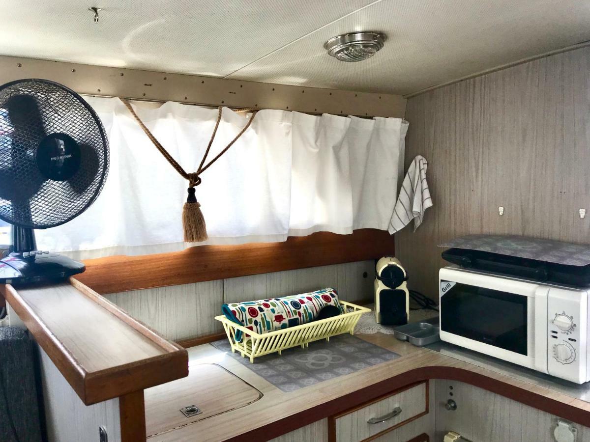 Boat Yacht Barcelona Hotel Sant Adria de Besos Luaran gambar